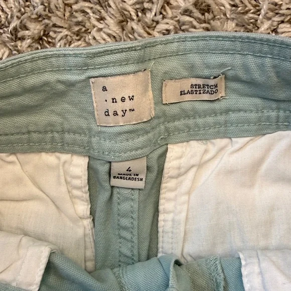 A New Day Cropped Pant Wide Leg Stretch Pastel Blue size 4 - Picture 6 of 7